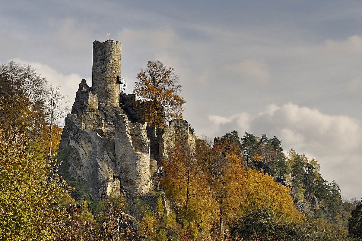 Frýdštejn castle ruin