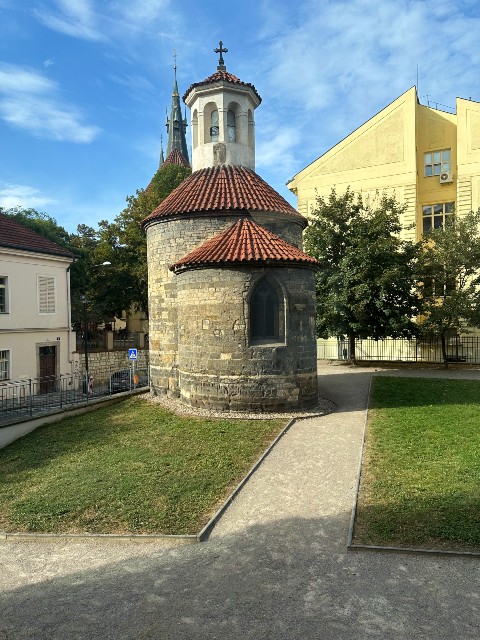 Rotunda St.Longin_Mamaison Residence Prague_640x480